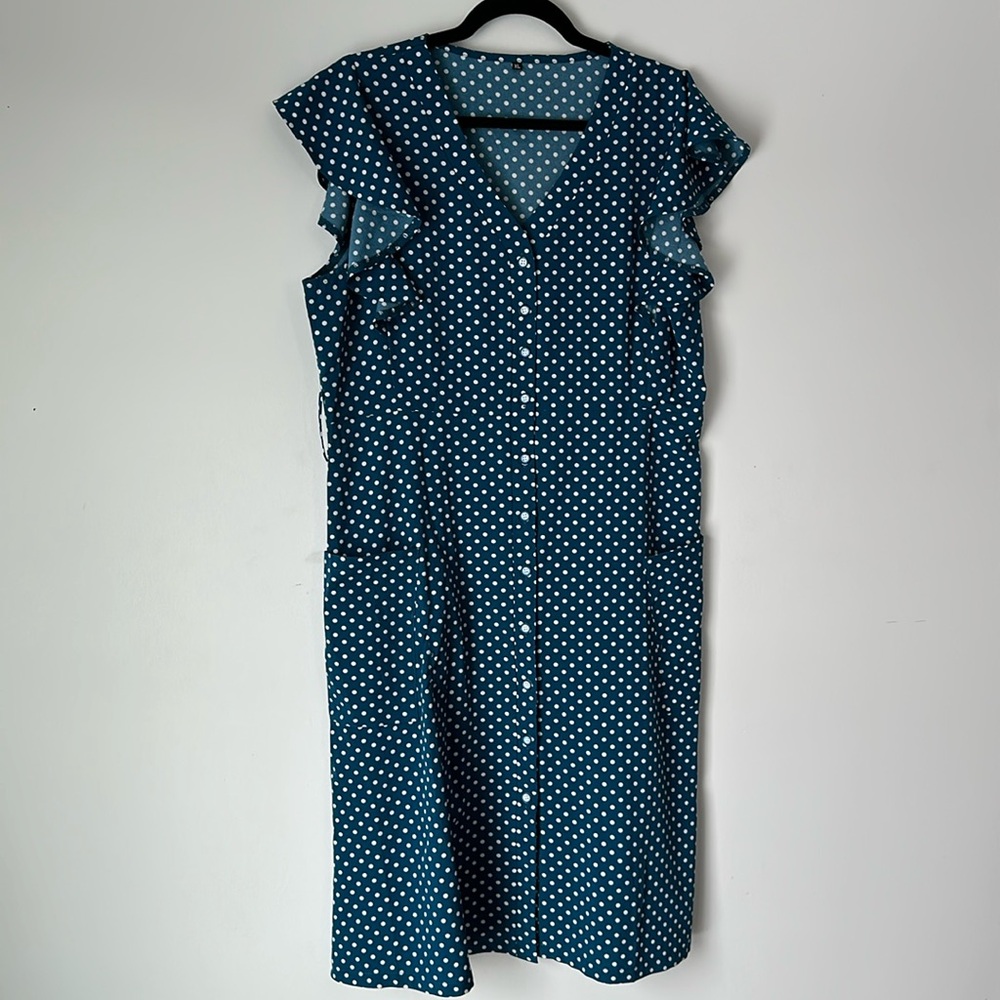 Amazon spring polka dot dress Blue a White. XL but runs small only worn once